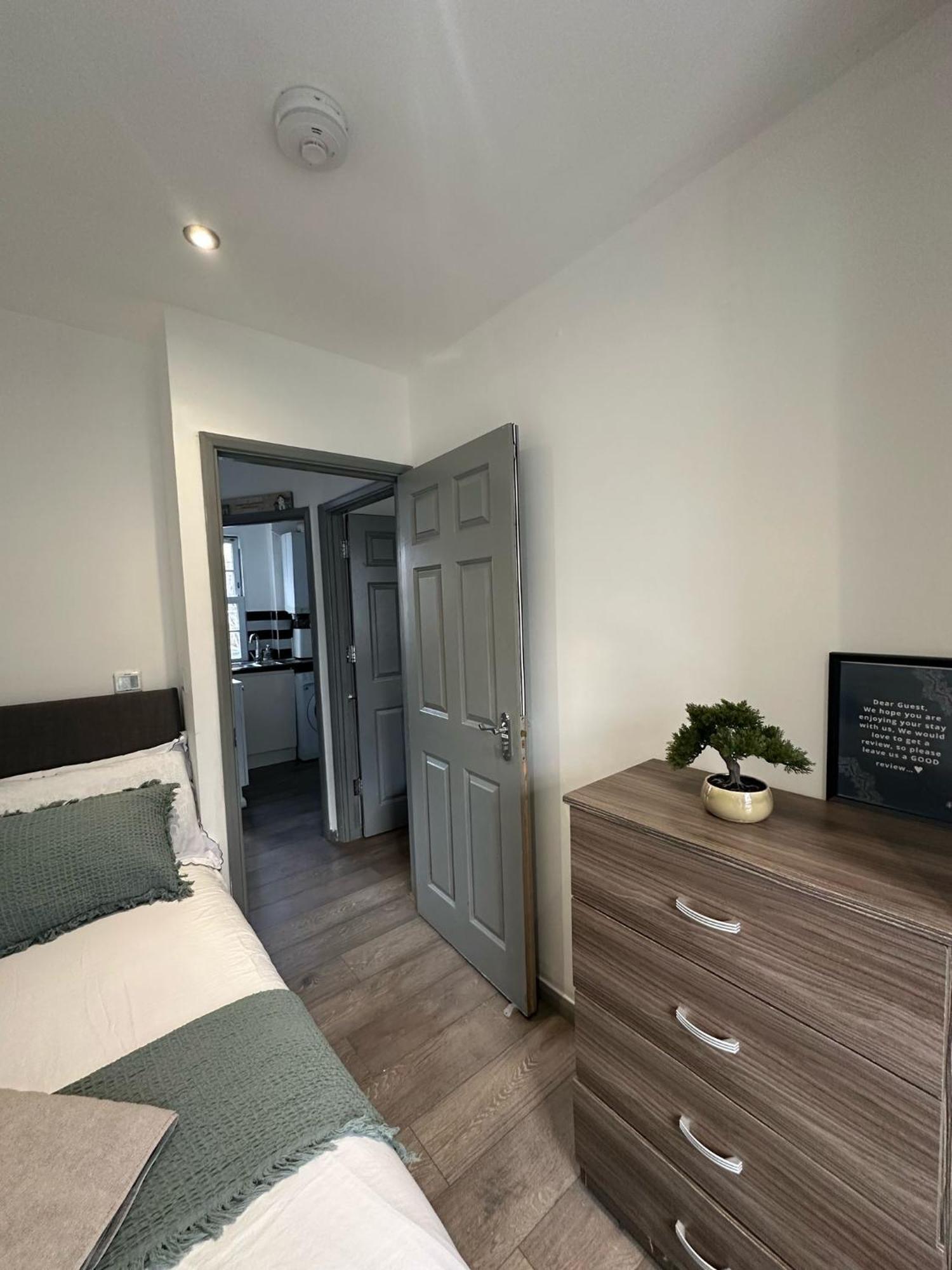 "Euston Comfort" 3 Bedroom Flat In Kings Cross, St Pancras!!!!118B London Exterior photo