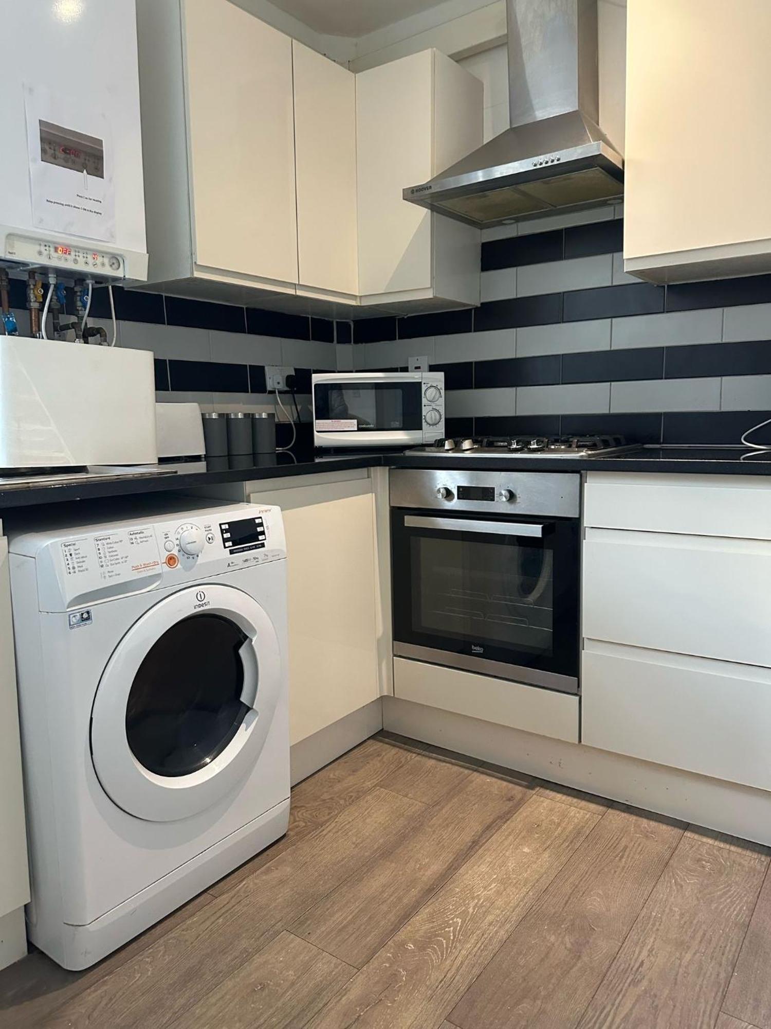 "Euston Comfort" 3 Bedroom Flat In Kings Cross, St Pancras!!!!118B London Exterior photo